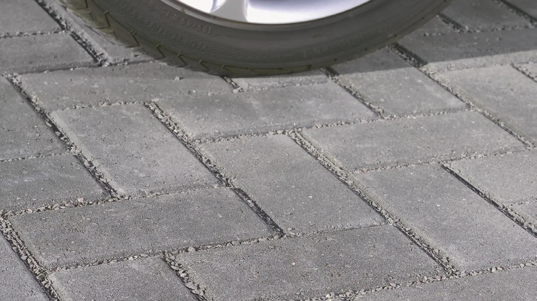 Charcoal and buff block paving detail